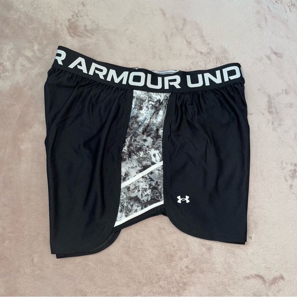 Under Armour loose short size 1X